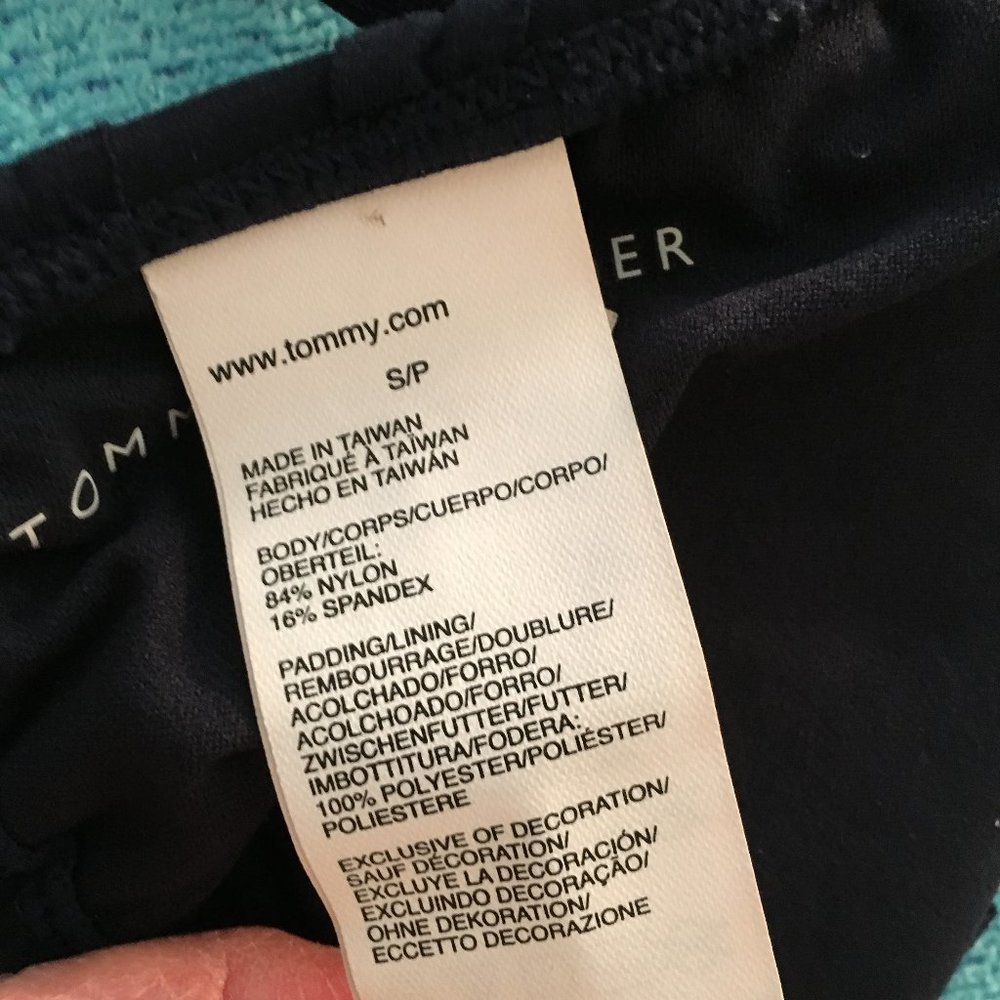 🌞 Tommy Hilfiger Ruffled Triangle Bikini Top - Picture 6 of 8